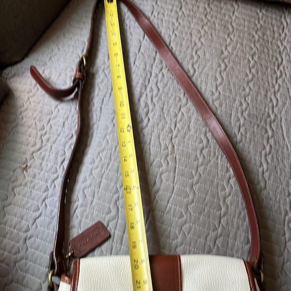 Coach cream pebbled leather shoulder bag - Picture 11 of 16